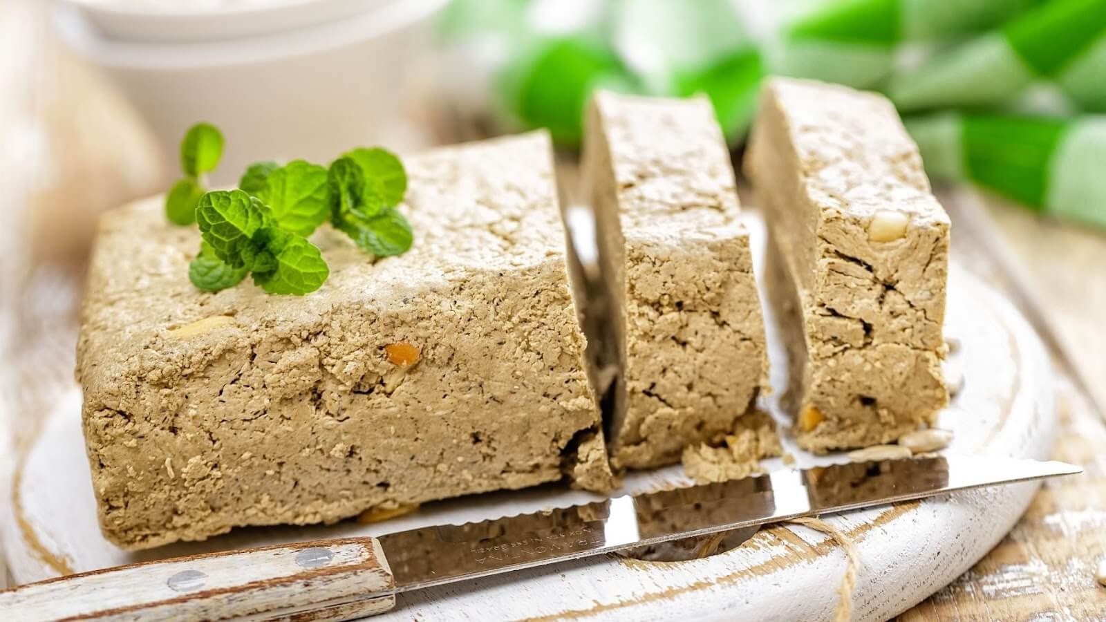 Кунжутна халва: користь для здоров’я та щоденного раціону?