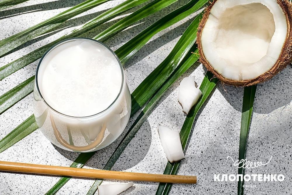 Користь кокосового молока: як використовувати у повсякденному раціоні?