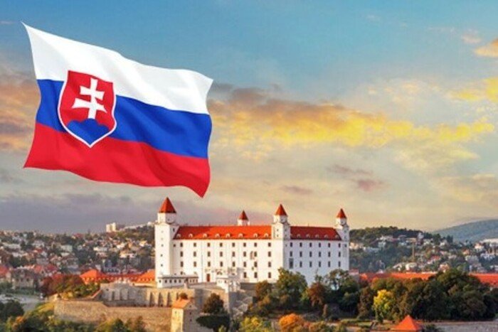 Допомога українцям в Словаччині: доступні ресурси та підтримка