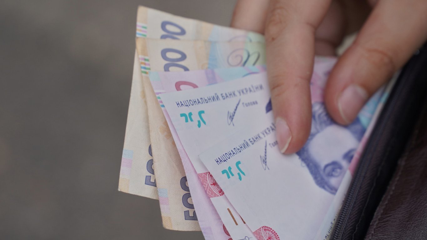 Допомога у зв’язку з вагітністю та пологами 2025: що очікувати?