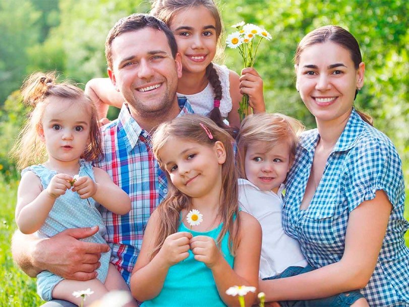 Допомога на дітей у багатодітних сім’ях: які є доступні програми?