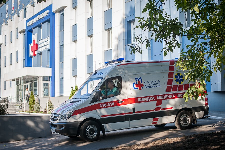 Як викликати швидку допомогу в Дніпрі: важлива інформація