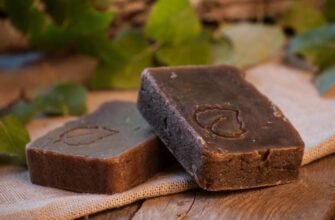 Чи можна підмиватися дігтярним милом: корисні властивості та застереження