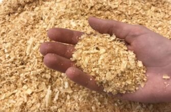 Чи можна насипати тирсу на город: користь та ризики для вашого врожаю