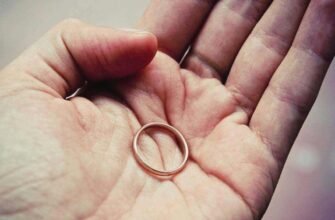 Чи можна носити обручку після смерті чоловіка: поради та традиції