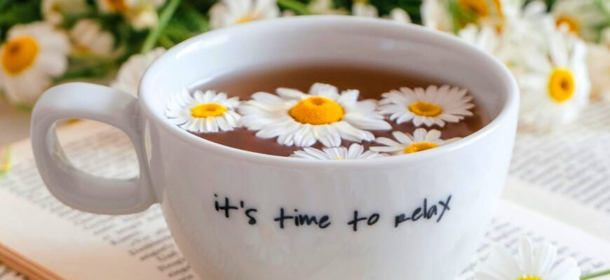 Чи можна пити чай з ромашки щодня: користь та можливі ризики