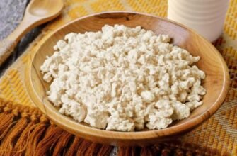 Чи можна їсти творог на ніч: користь, ризики та поради дієтологів