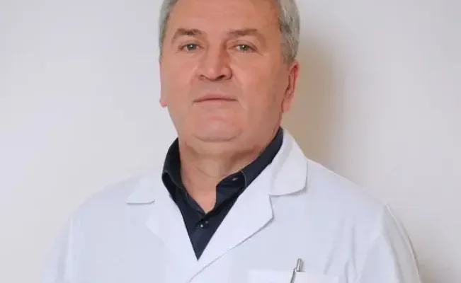 Юрій Михайлович Каштан: Життєвий Шлях та Досягнення Вченого