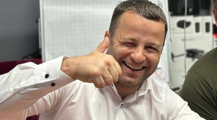 Відкрийте Таємниці Життя Андрія Попика: Біографія та Досягнення