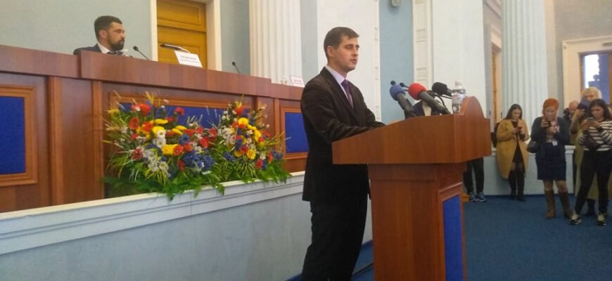 Біографія Юрія Миколайовича Погасія: Життєвий шлях та досягнення