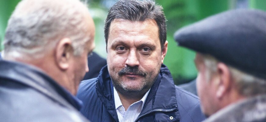 Андрій Васильович Деркач: вплив та діяльність українського політика