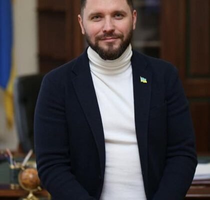 Андрій Юрійович Кузнік: Біографія та Внесок у Українську Науку