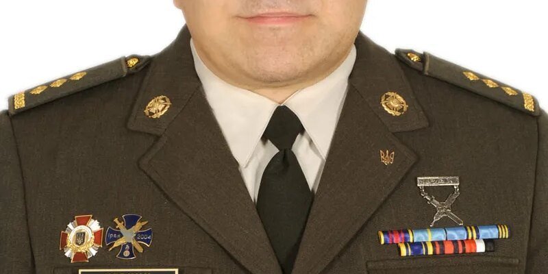 Петро Черник: Вивчення Біографії Військового Експерта на Вікіпедії