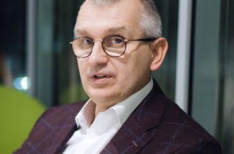 Андрій Костюк: Біографія, Досягнення та Вплив на Сучасність