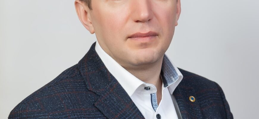 Юрій Кучин: Життя, Кар’єра та Внесок у Медичну Освіту України