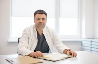 Андрій Цезарович Боржієвський: Життєвий Шлях та Досягнення