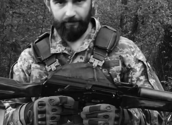 Юрій Назаренко: Герой України та його внесок у військову справу